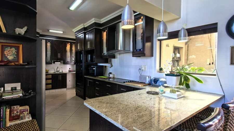 5 Bedroom Property for Sale in Num Num Cape Estate Western Cape